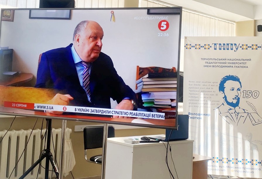 Документальний фільм_Соловей співає, доки голос має_торкається сучасних мовних проблем